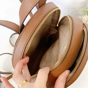 MICHAEL KORS ブラウン　リュック MICHAEL KORS リュック ブラウン｜Yahoo!フリマ（旧PayPayフリマ）